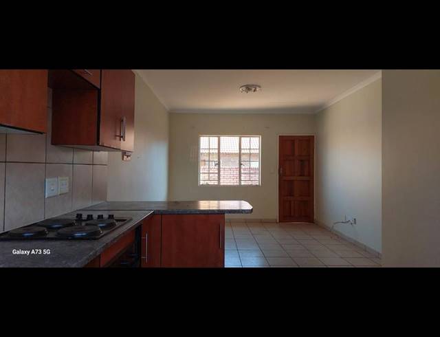 2 BEDROOM TOWNHOUSE FOR SALE IN THE ORCHARDS